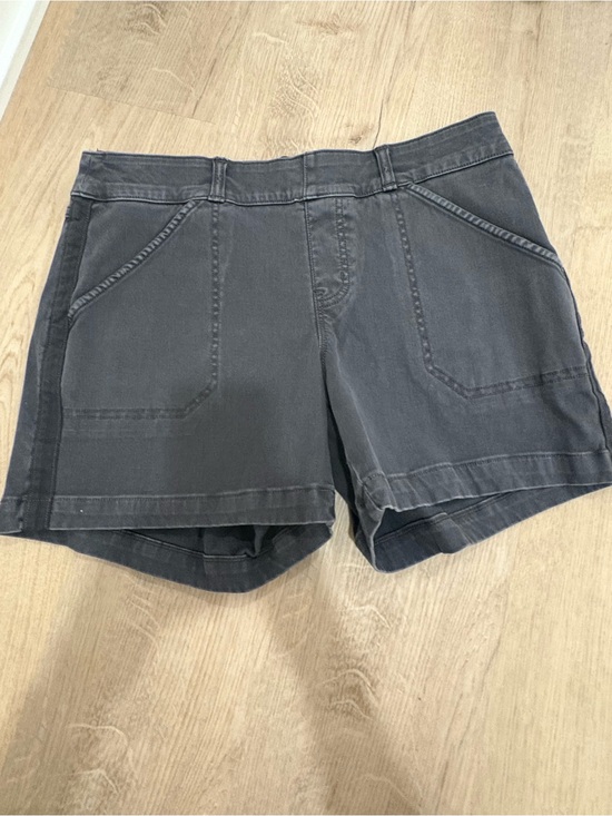 SPANX Pants - Spanx Stretch Twill Shorts Size Medium